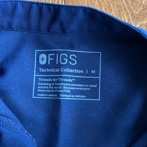 Figs maternity top M - Picture 4 of 4